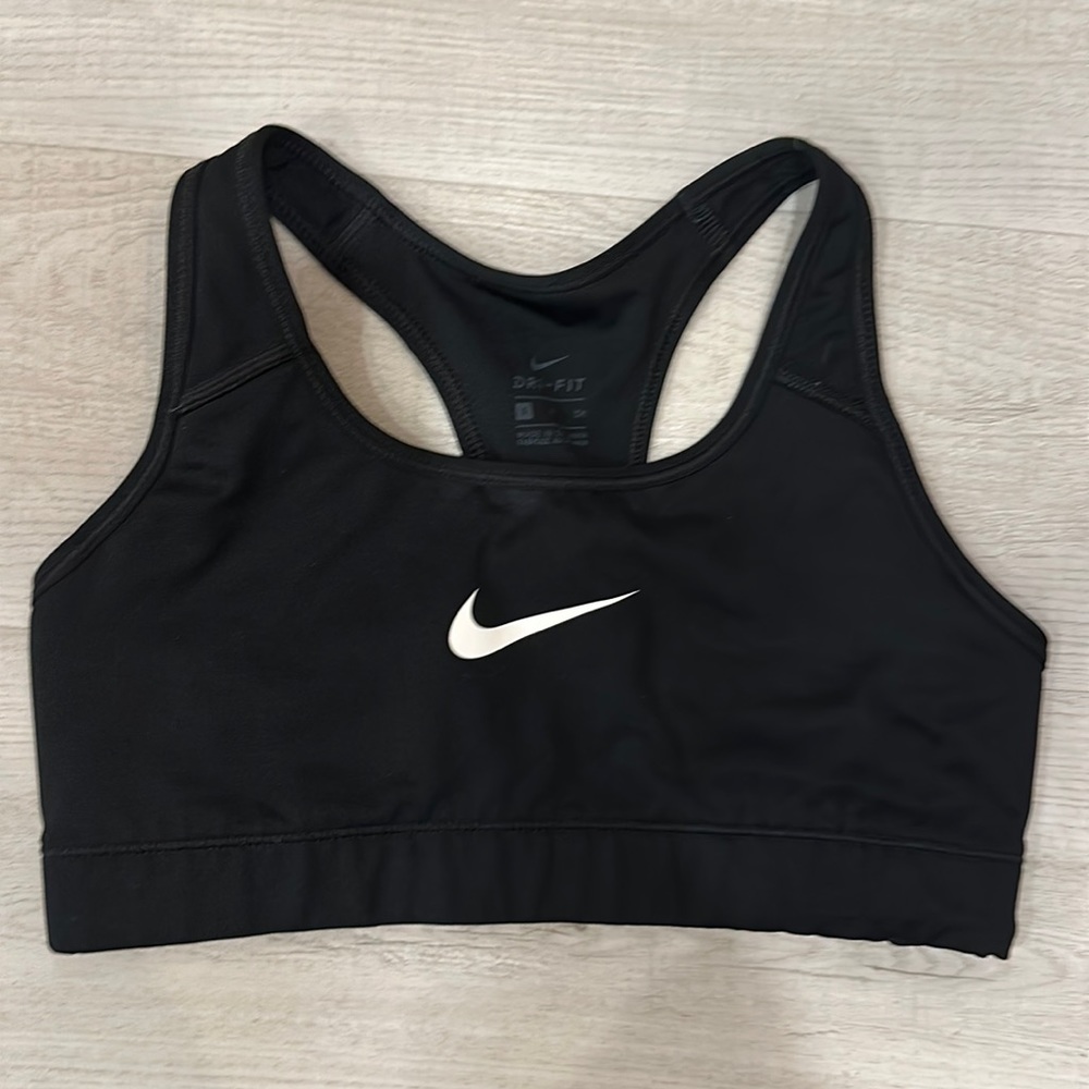 Black Nike sports bra